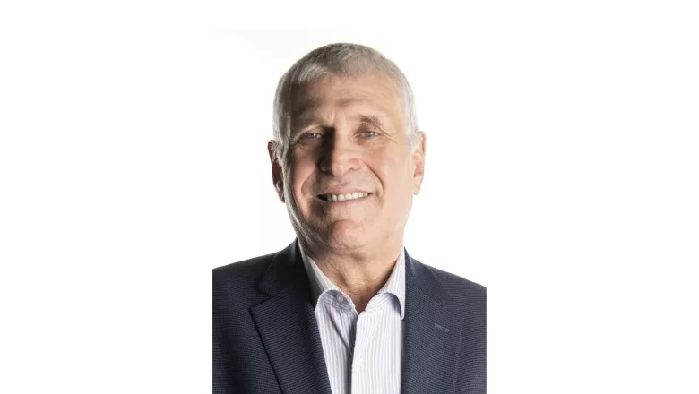 Image of Avi Lupo